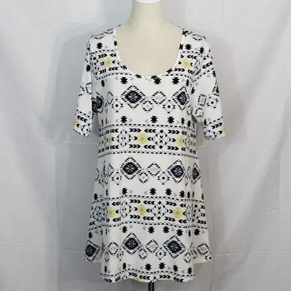 LulaRoe Simply Comfortable Top Size L - Picture 3 of 8